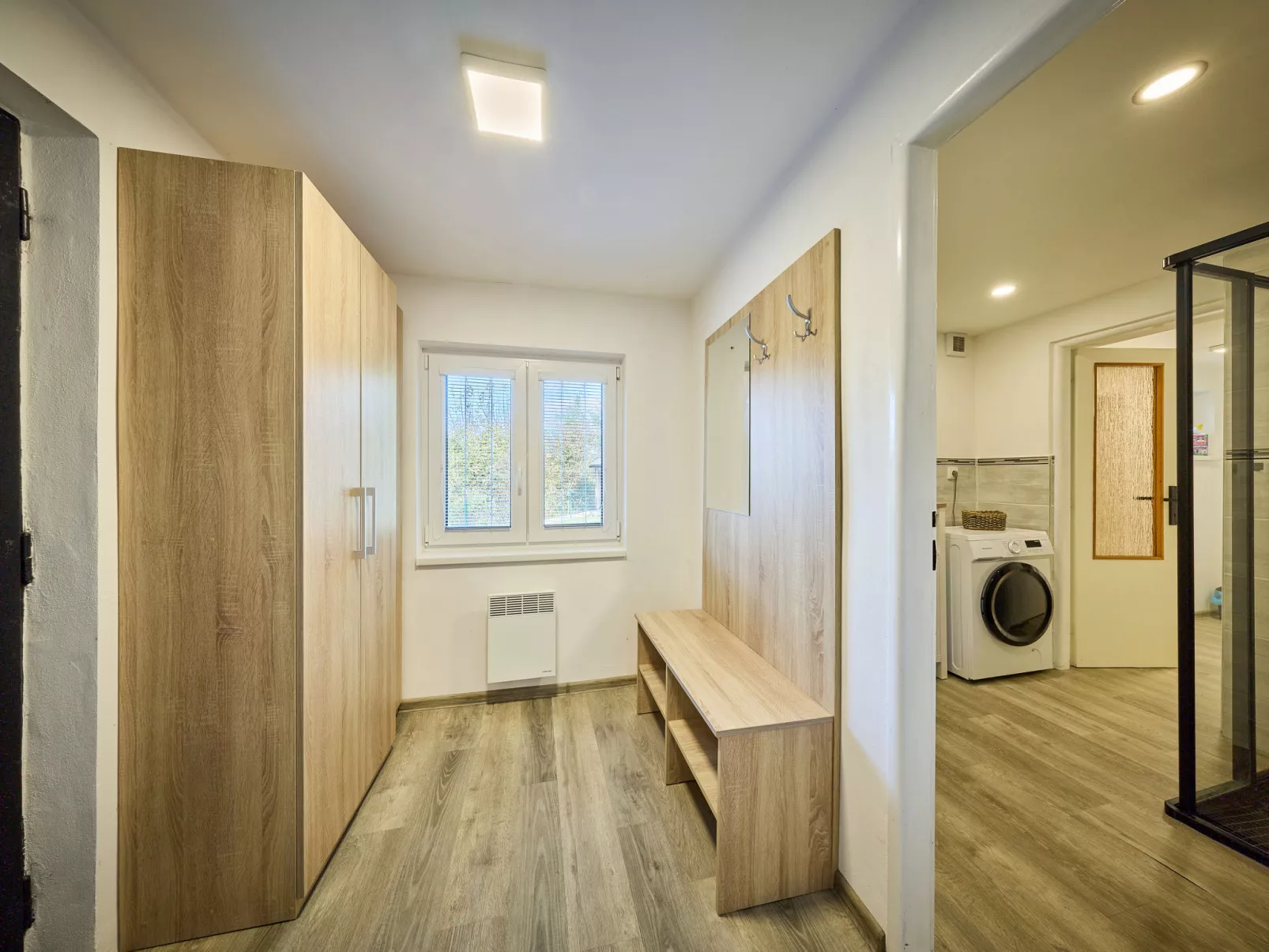 Leisure Lounge & Pool-Inside