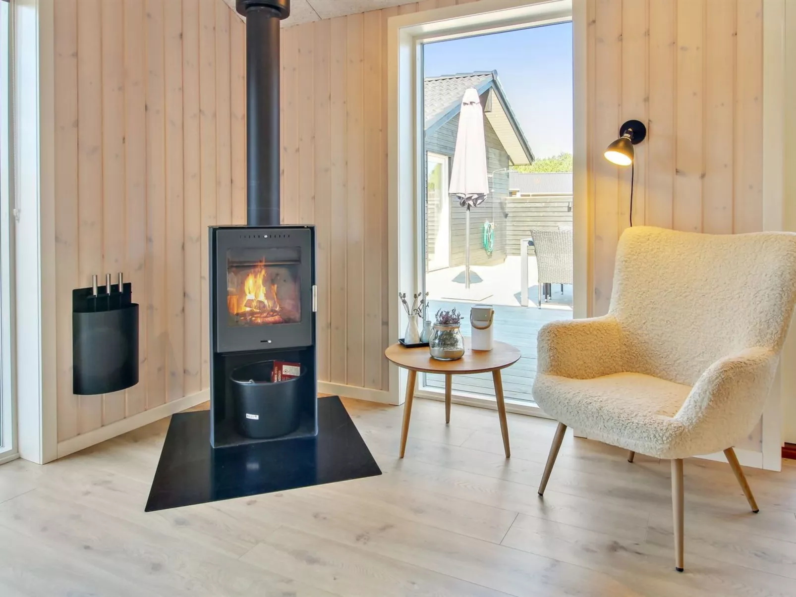 "Anuk" - 2.3km from the sea-Drinnen