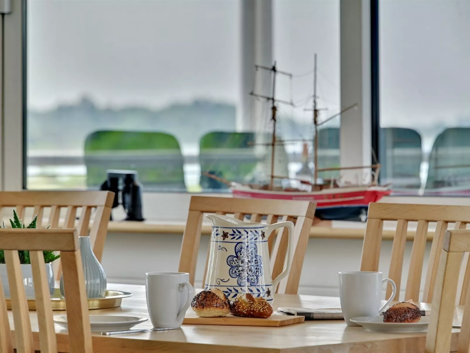 "Irma" - 25m from the sea-Inside