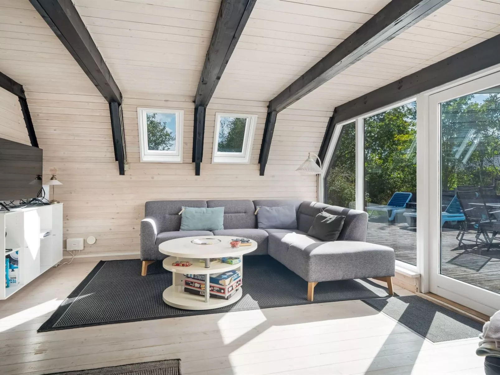 "Vladanka" -  from the sea-Inside