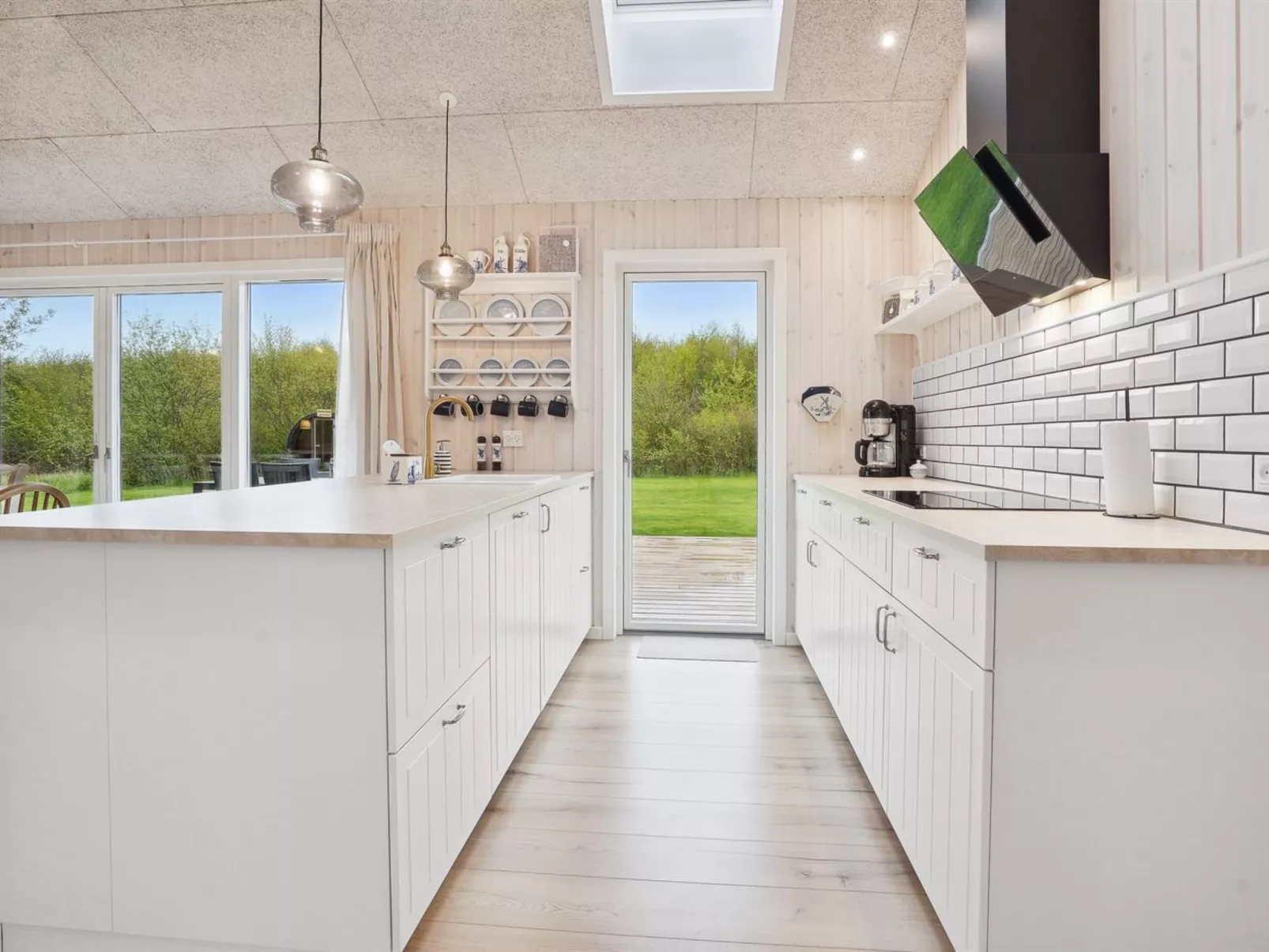 "Hasten" - 600m from the sea-Inside