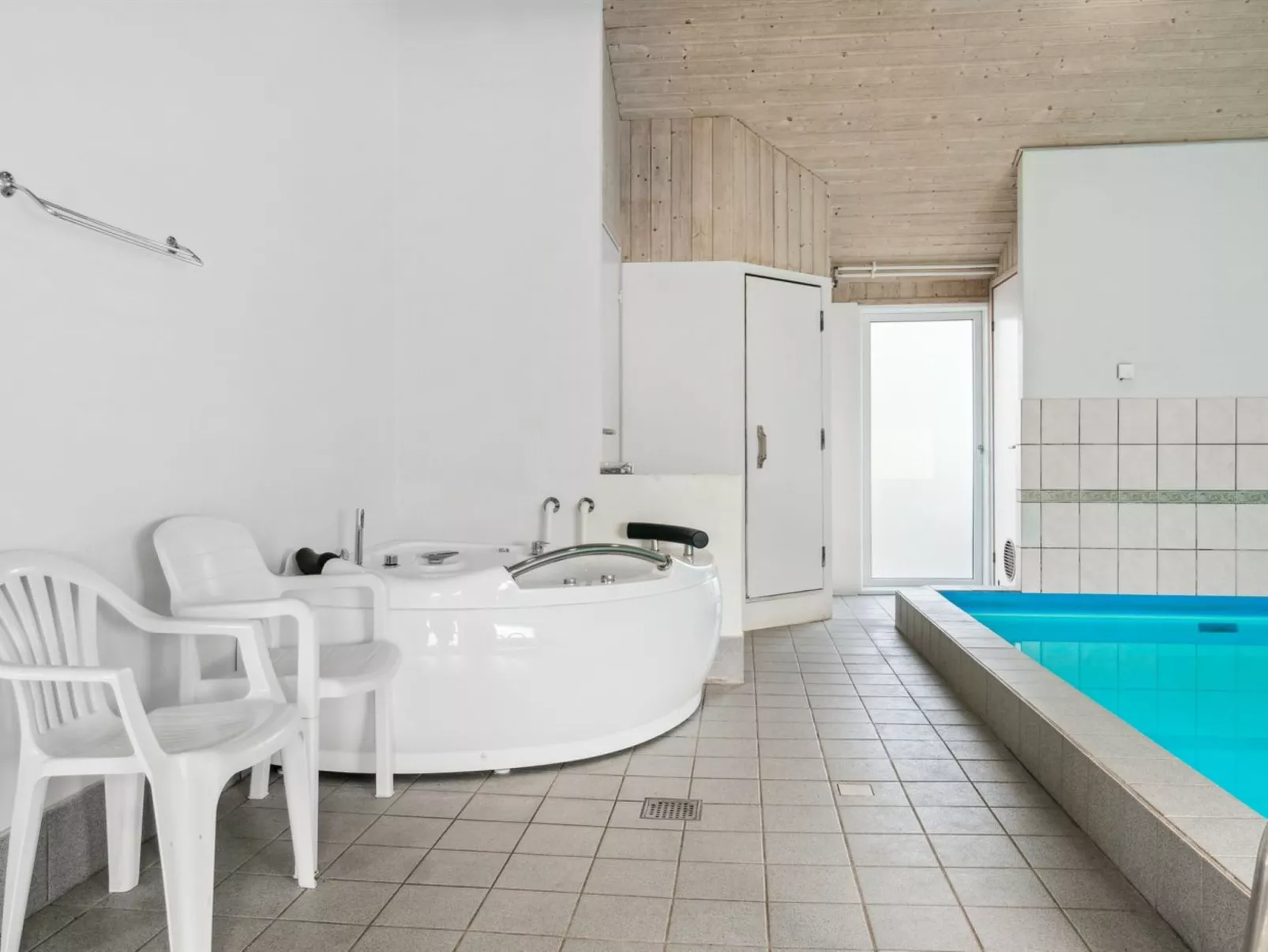 "Zoya" - 900m from the sea-Inside