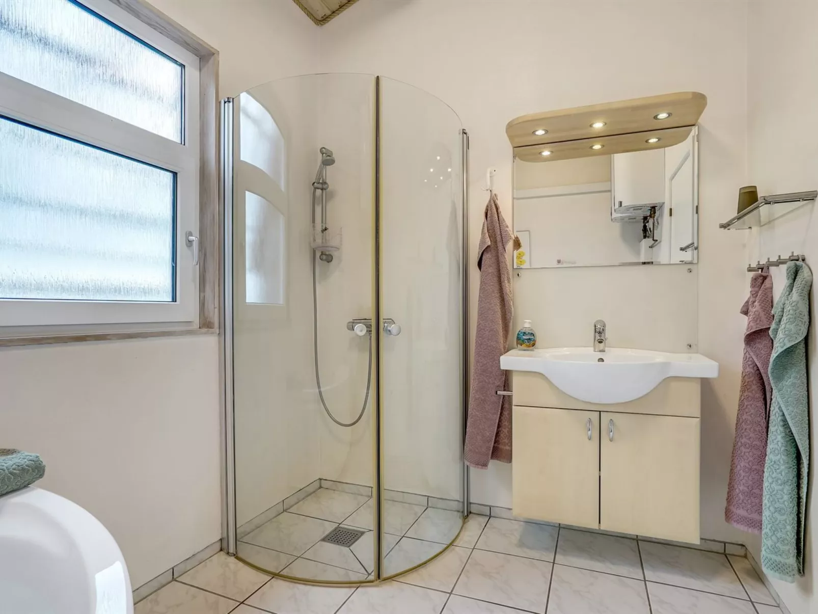 "Marne" - 500m from the sea-Inside