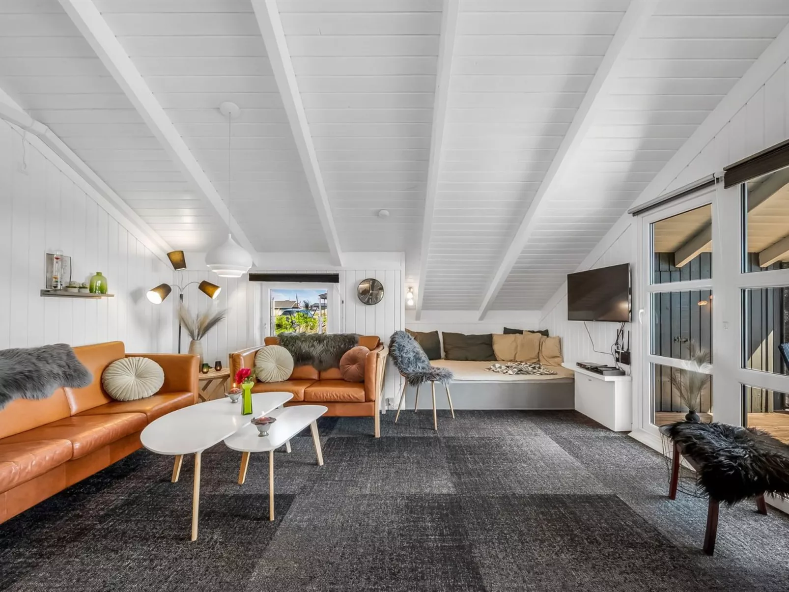 "Henning" -  from the sea-Inside