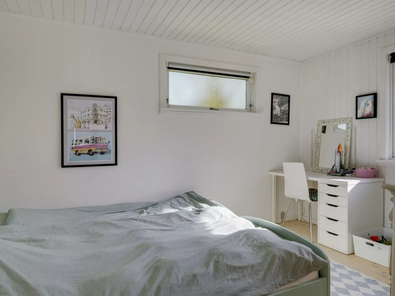 "Eragon" - 1.2km from the sea-Inside