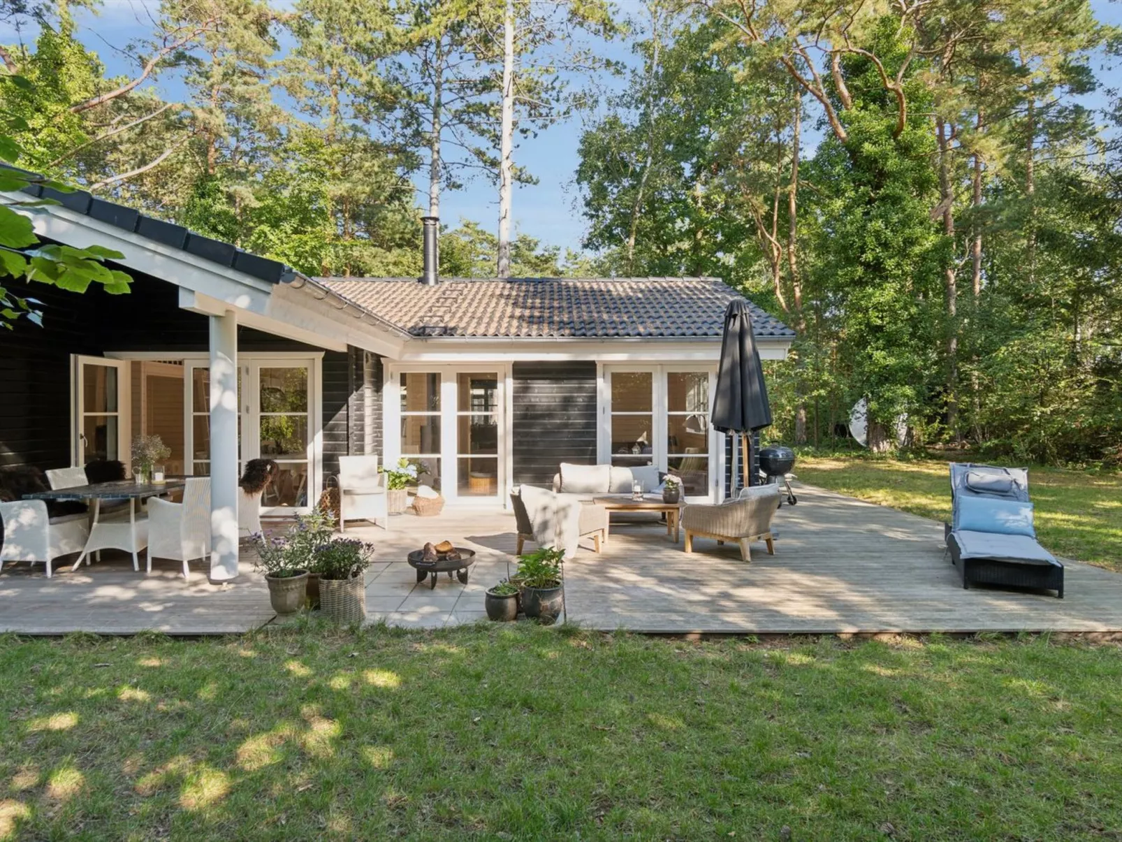 "Anar" - 900m from the sea-Outside