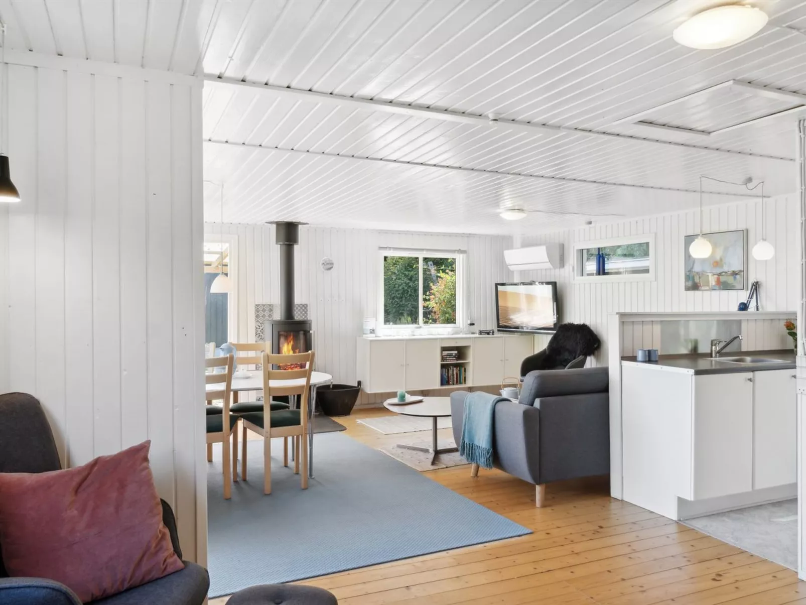 "Self" - 400m to the fjord-Inside