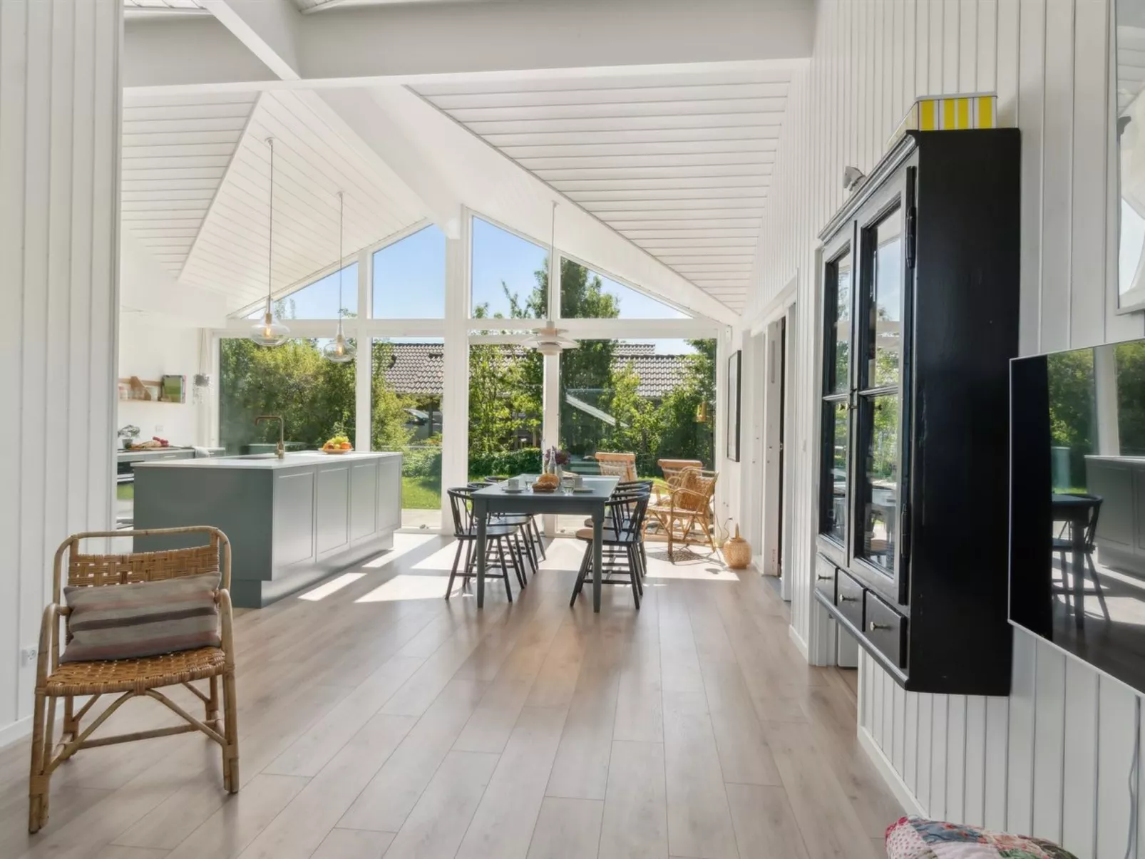 "Gregor" - 300m from the sea-Inside