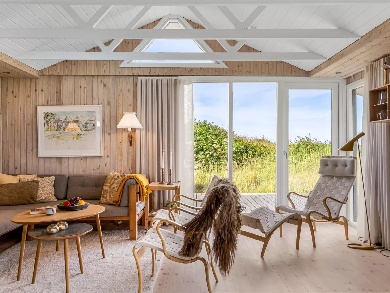 "Aatu" - 360m from the sea-Inside