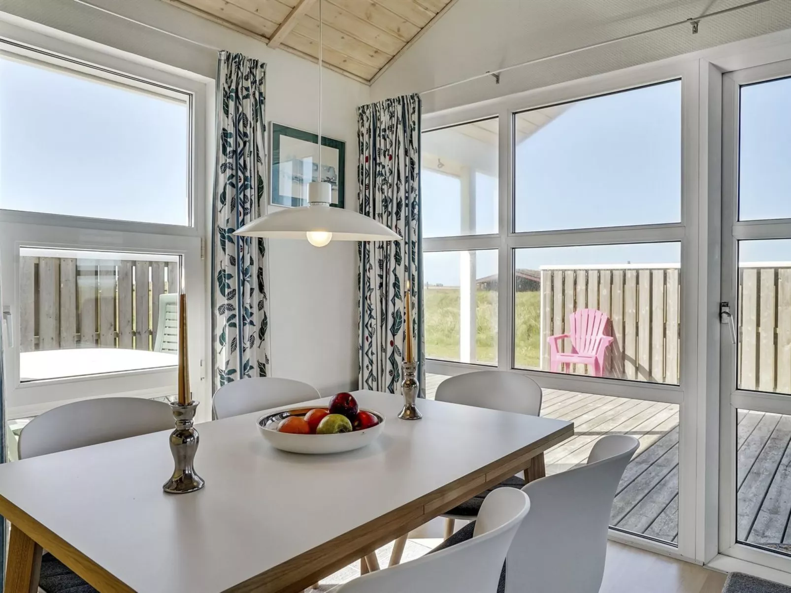 "Thorbiorn" - 350m from the sea-Drinnen