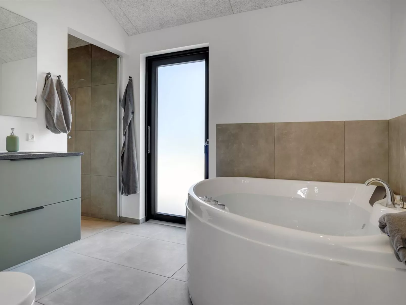 "Alpo" - 450m from the sea-Drinnen