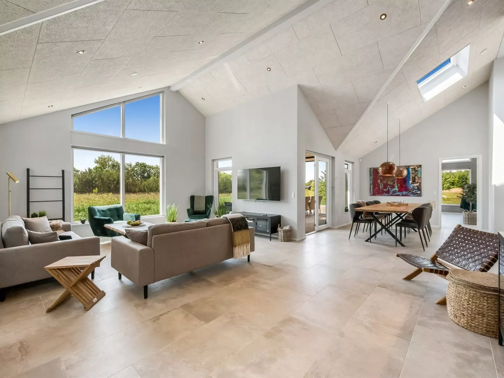 "Måns" - 500m to the fjord-Inside