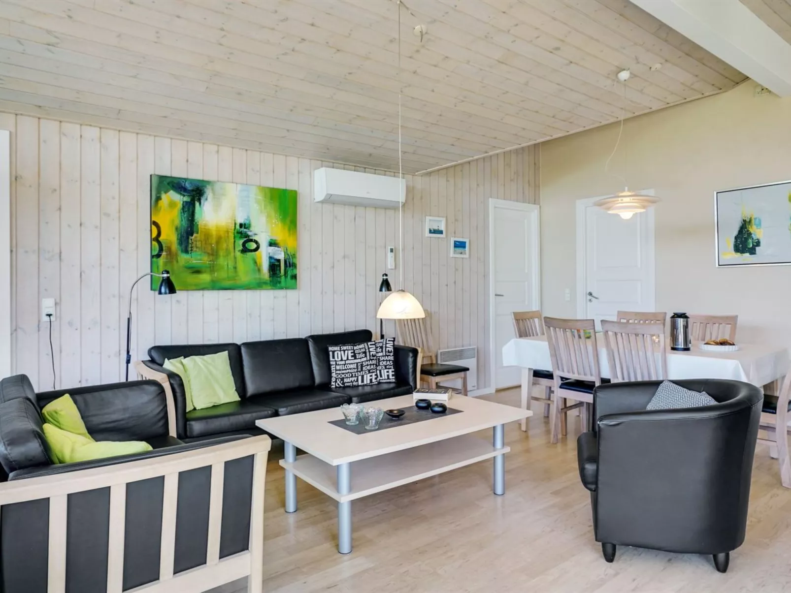 "Kajana" - 400m from the sea-Dedans