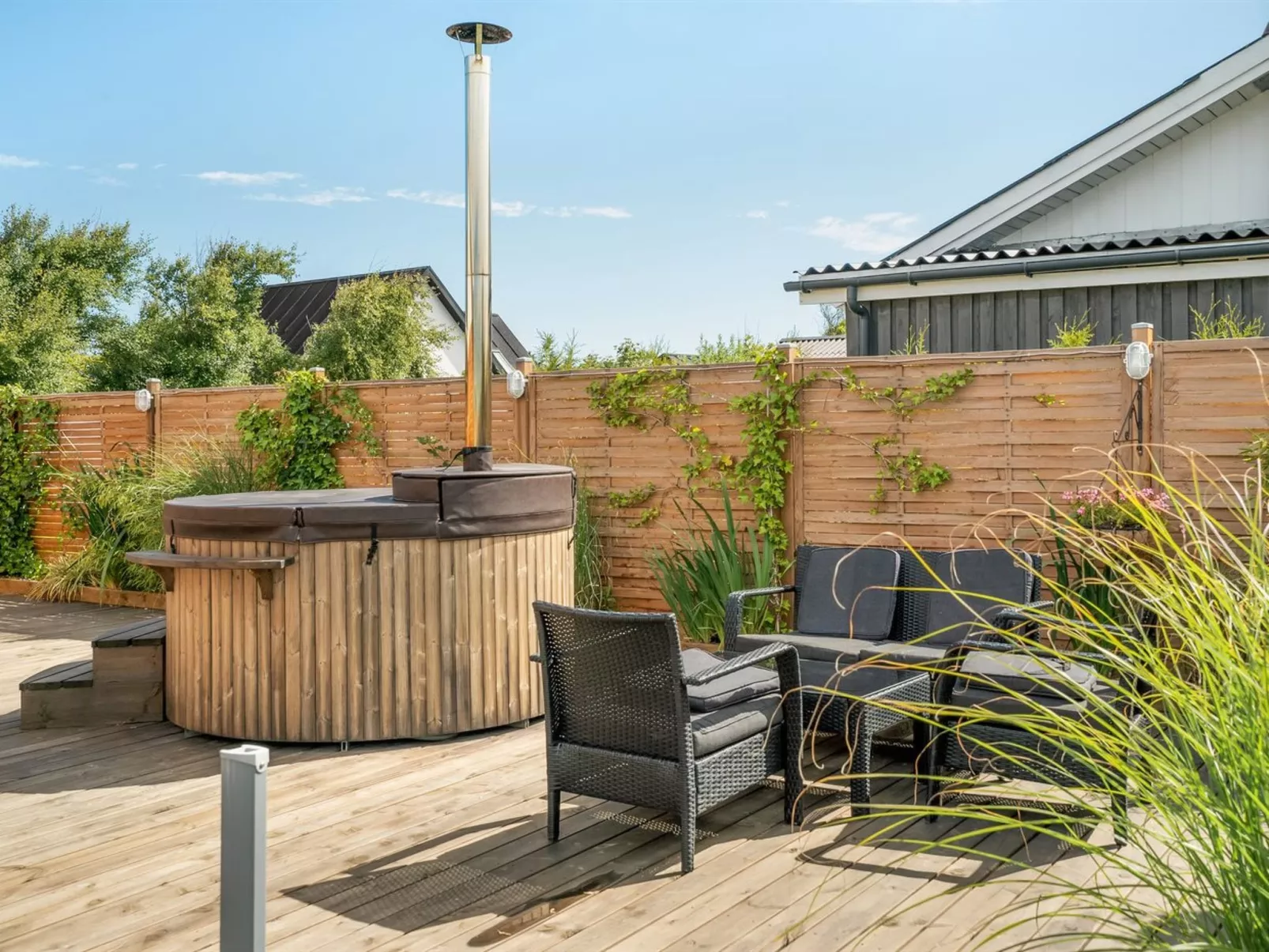 "Swipdagh" - 600m from the sea-Inside