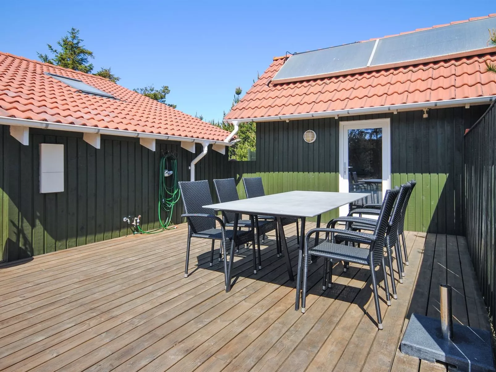 "Heggi" - 900m from the sea-Draußen