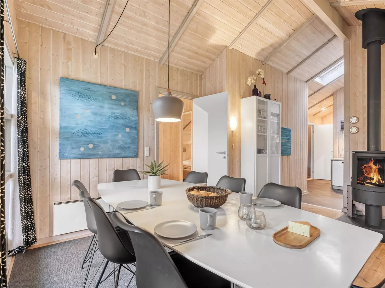 "Hithin" - 800m from the sea-Inside