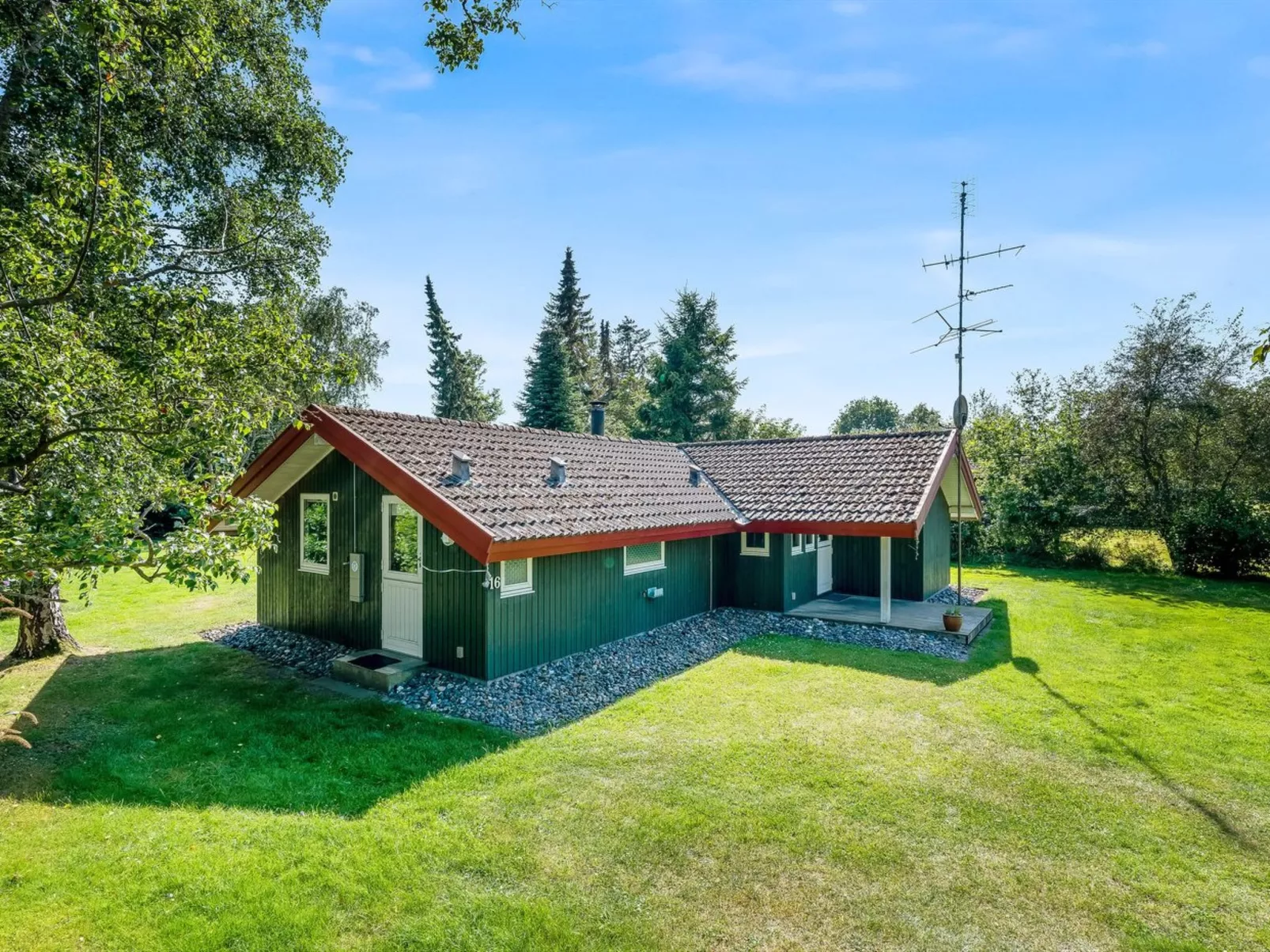 "Uta" - 300m from the sea-Draußen