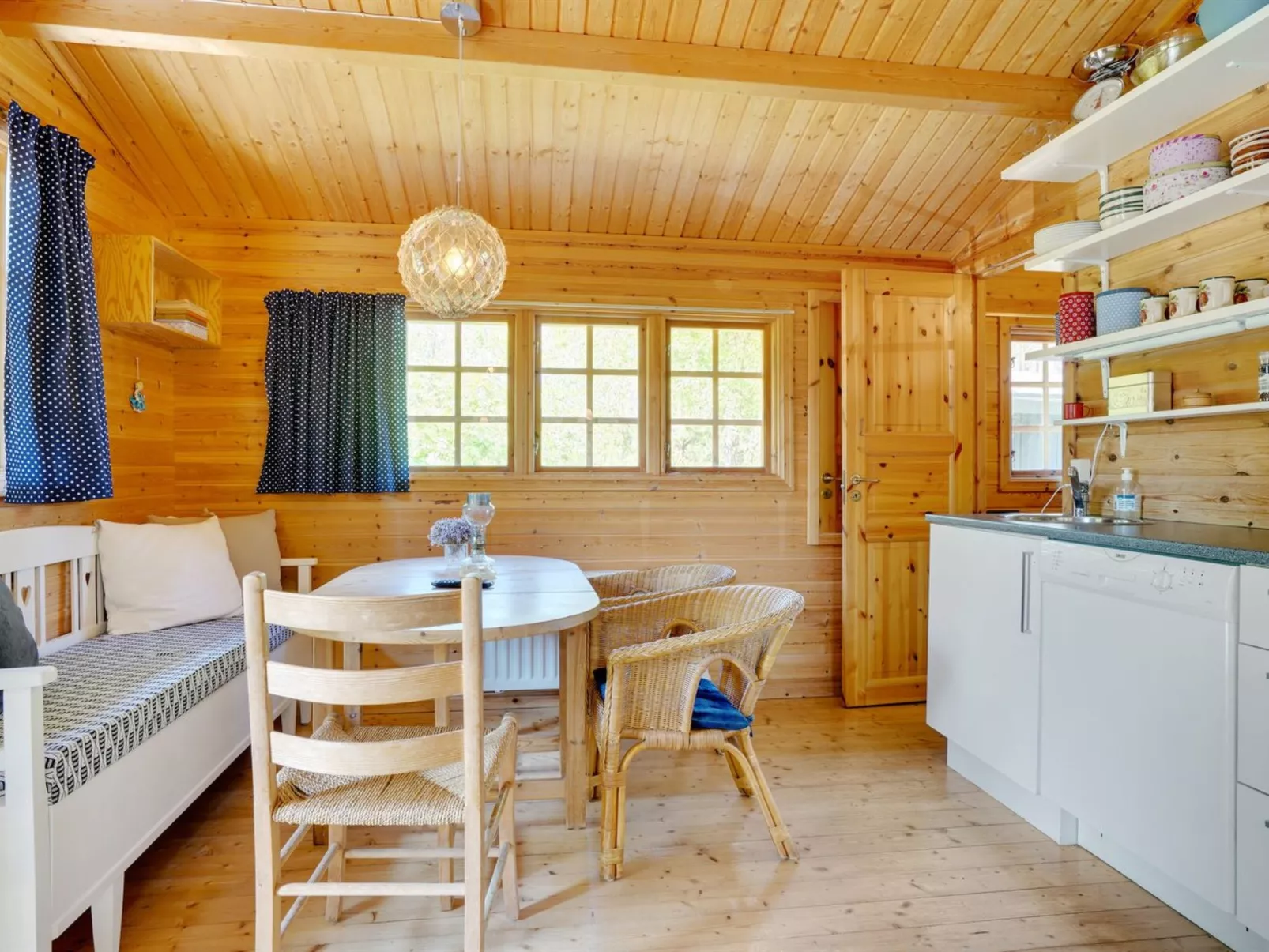 "Ascen" - 300m from the sea-Dedans