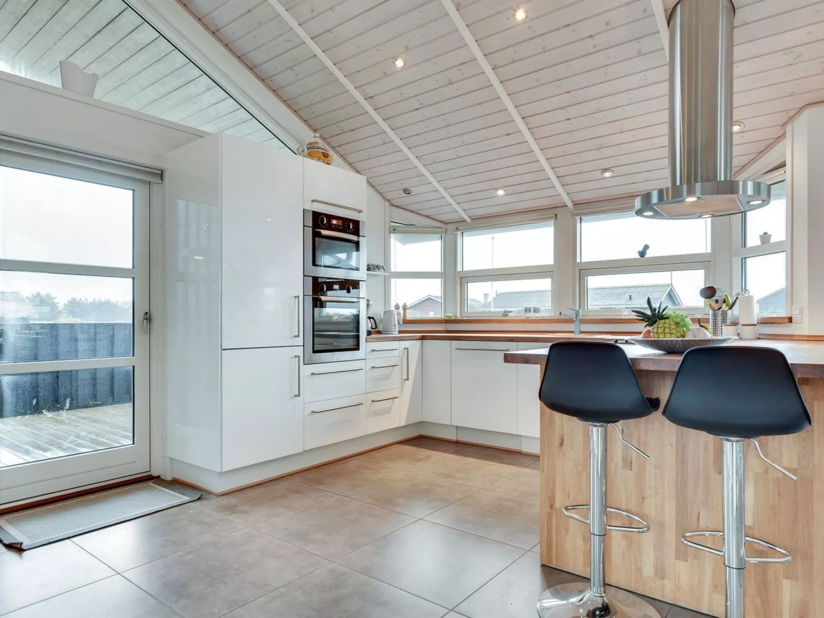 "Rodna" - 452m from the sea-Inside