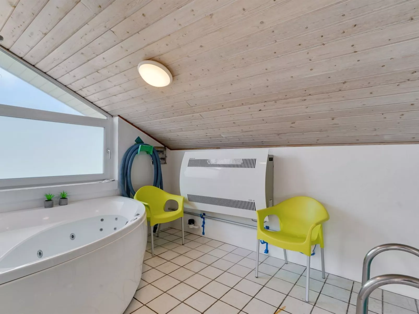 "Hariet" - 600m from the sea-Drinnen