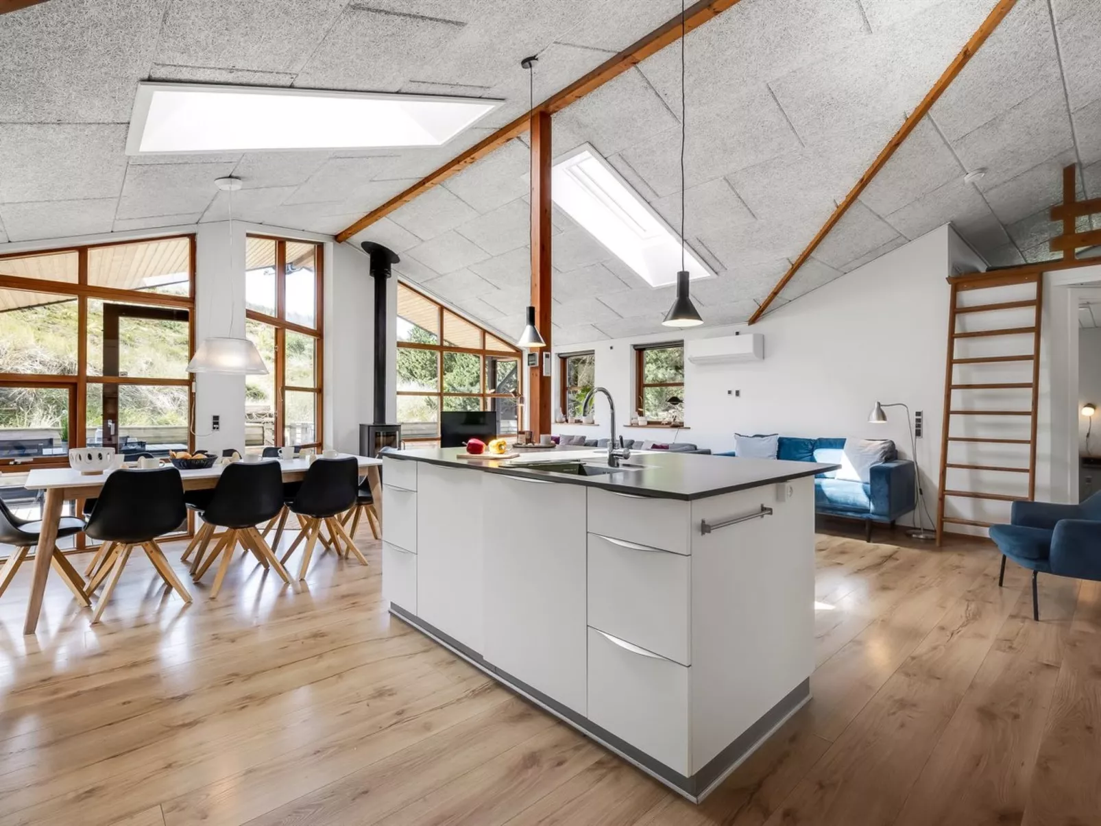 "Sila" - 800m from the sea-Dedans