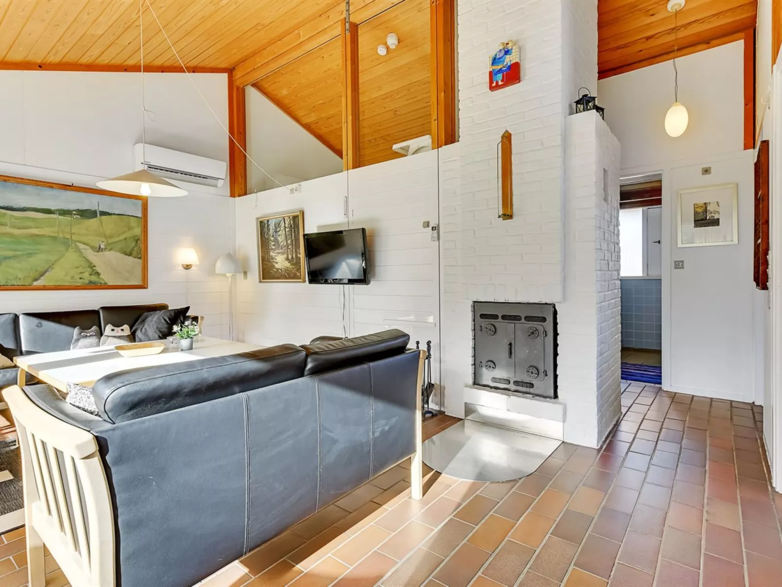 "Boris" - 500m from the sea-Drinnen