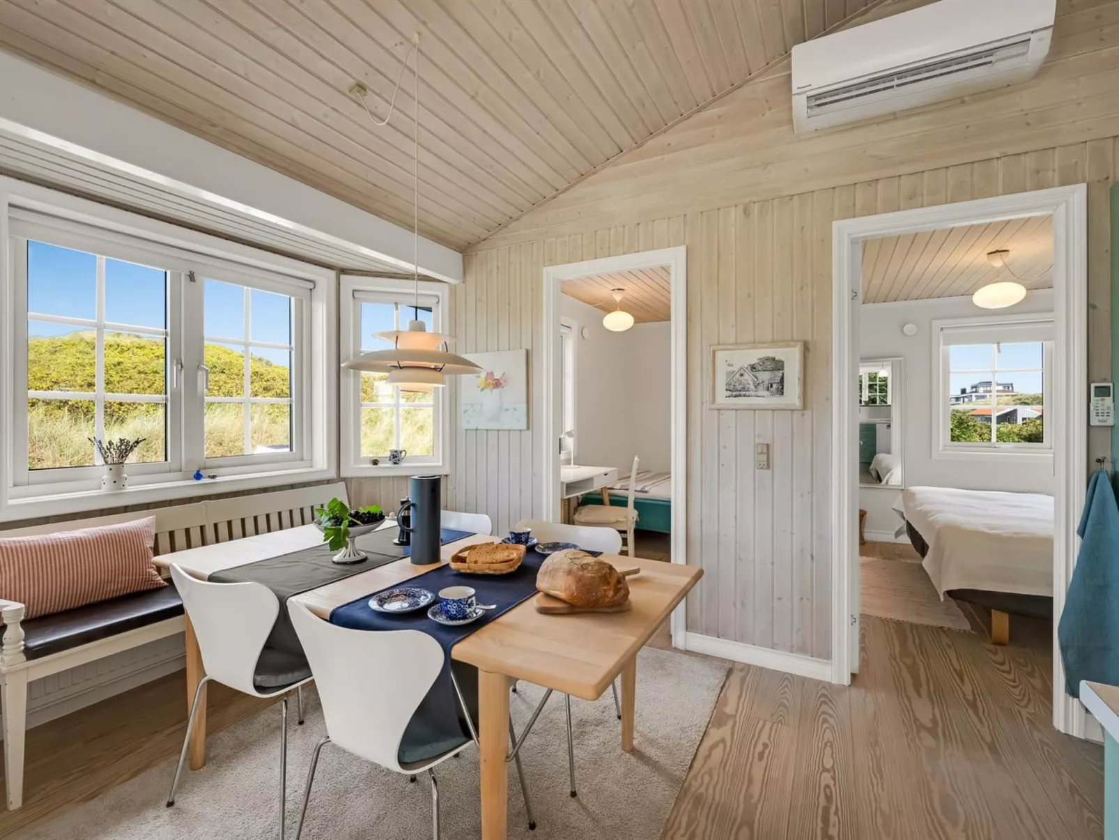 "Aise" - 75m from the sea-Inside