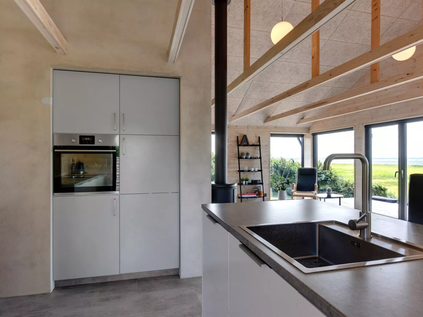 "Aslag" - 150m to the fjord-Drinnen