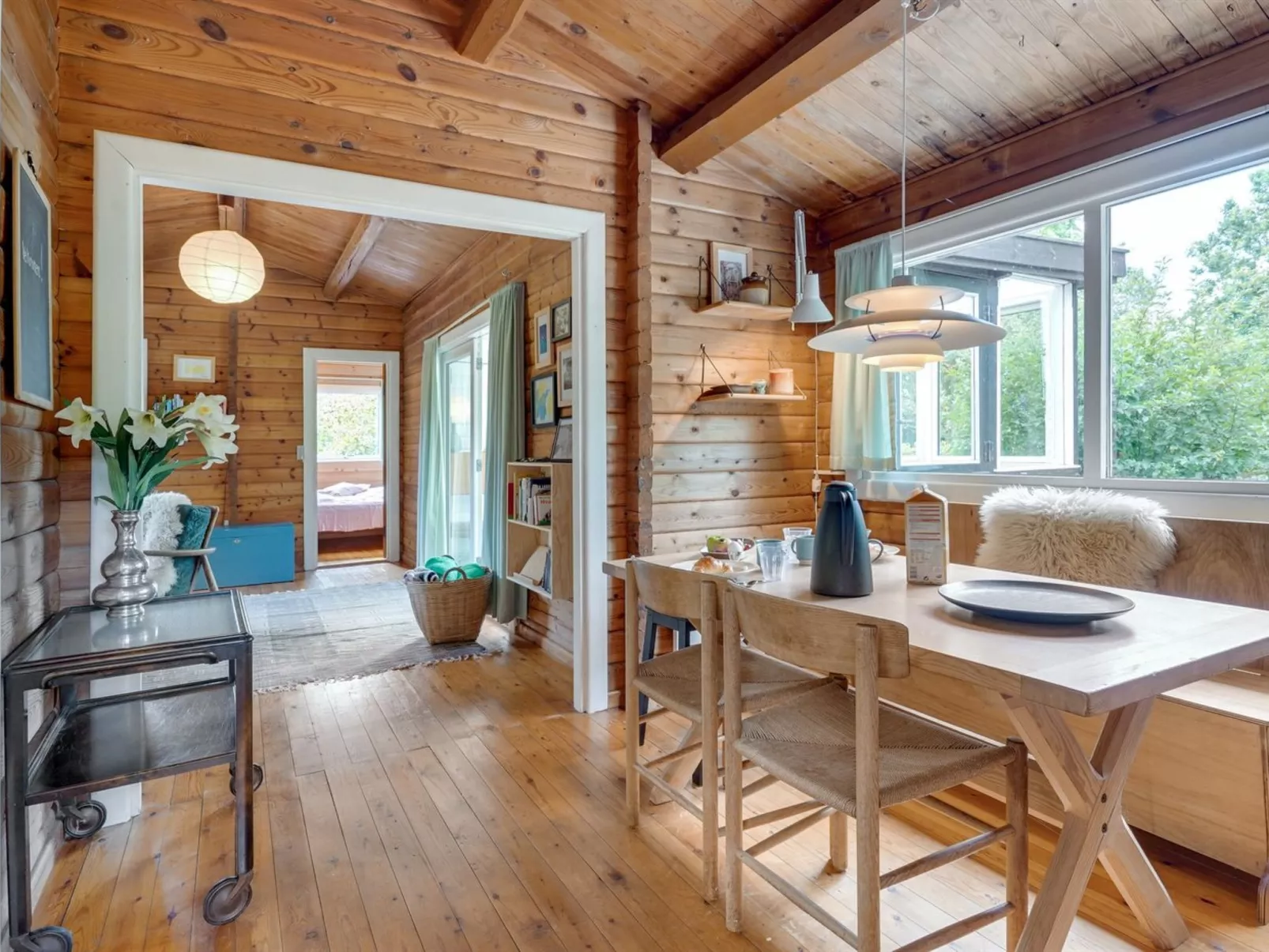 "Meeno" - 200m from the sea-Inside