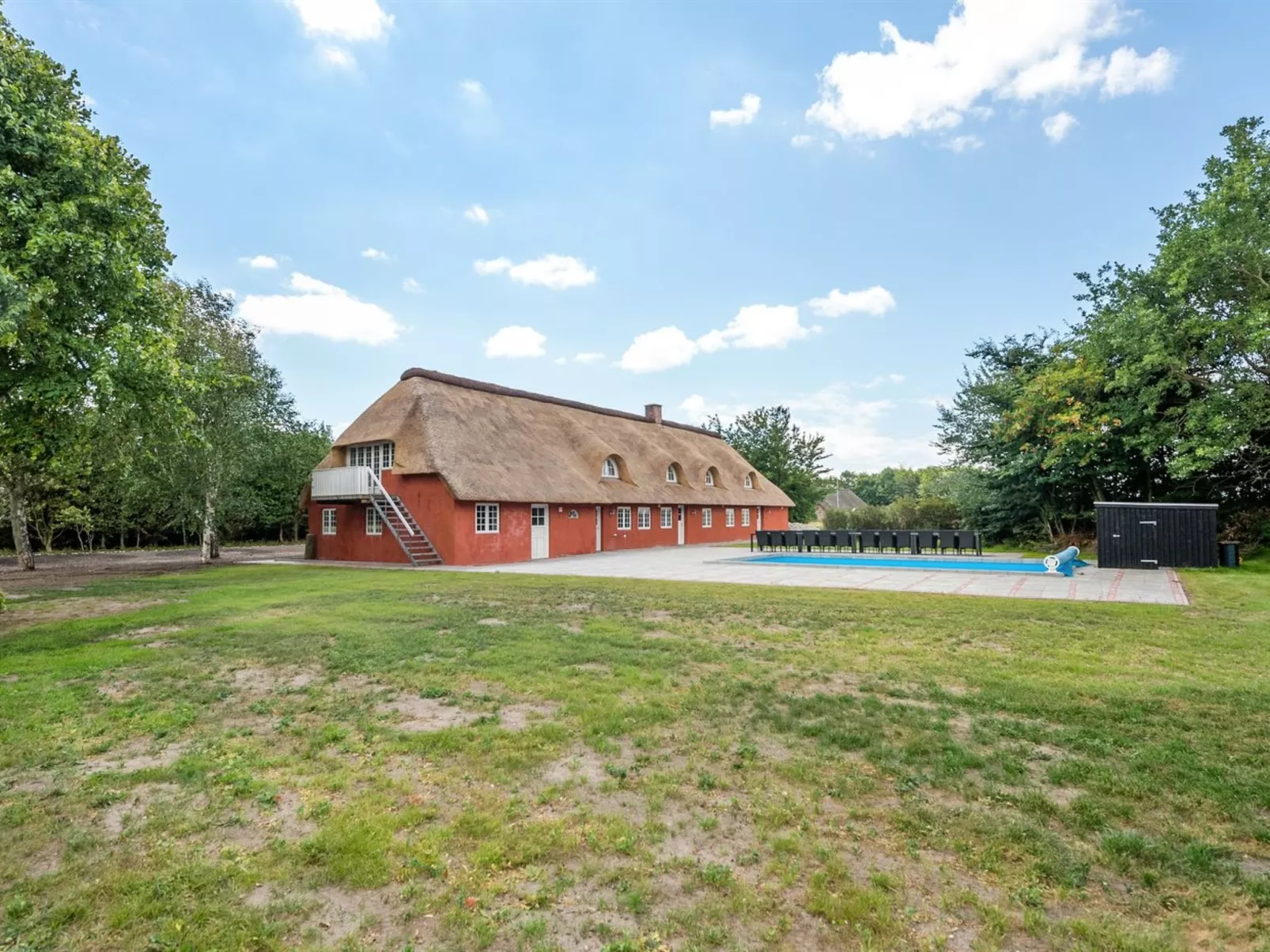 "Alitta" - 27km from the sea-Outside