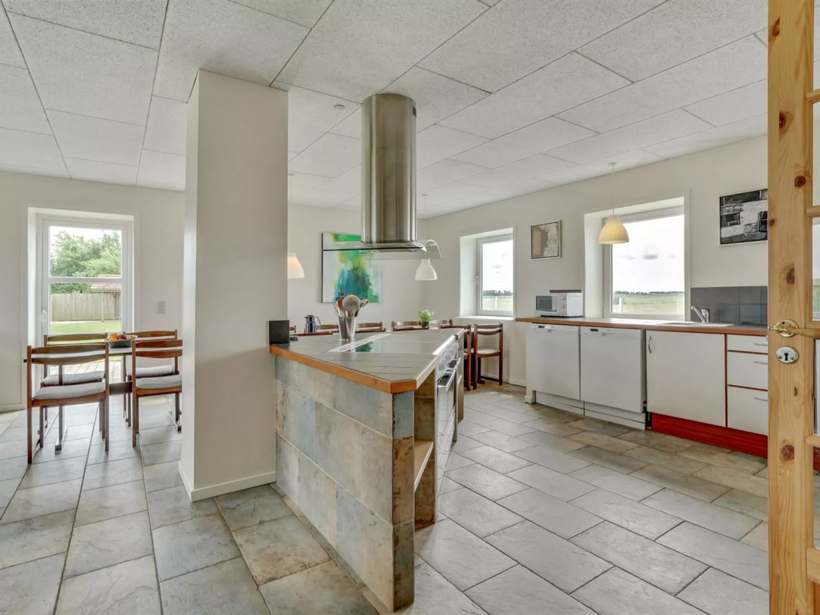 "Ammy" - 7.5km from the sea-Drinnen