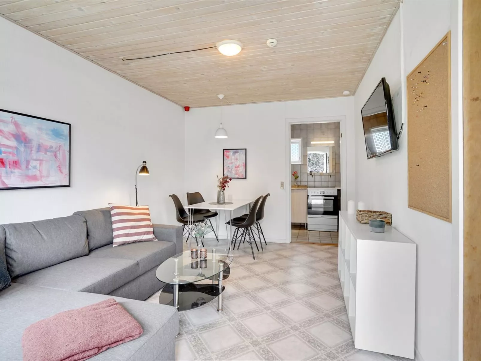 "Arne" - 20km from the sea-Dedans