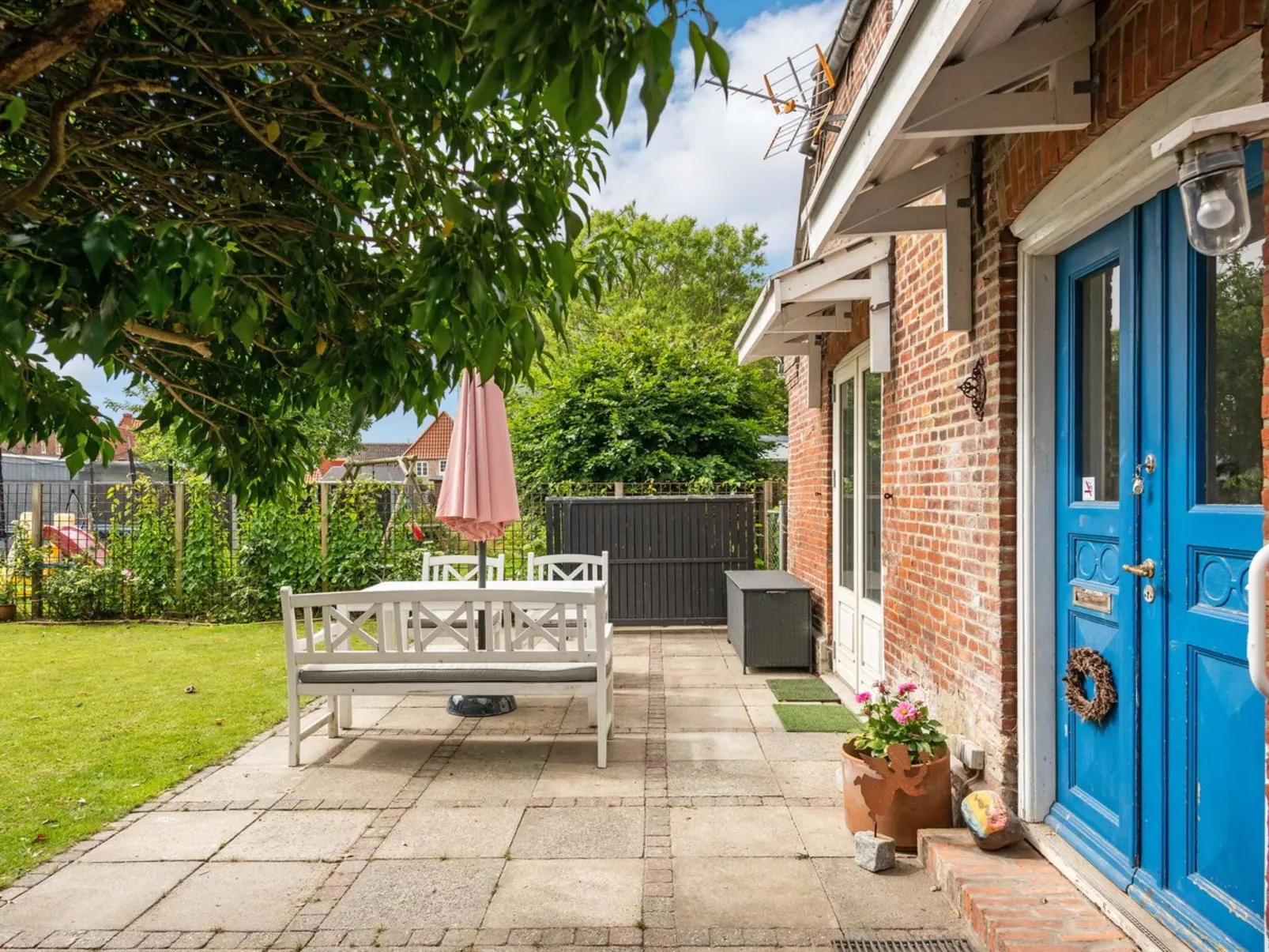 "Elma" - 24km from the sea-Draußen