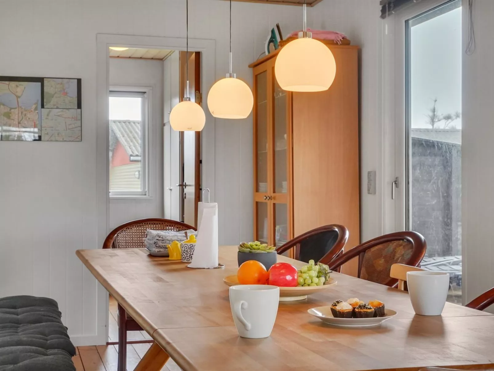 "Awer" - 300m to the fjord-Inside