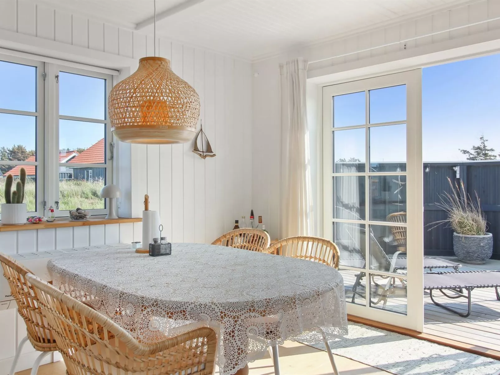 "Sanni" - 225m from the sea-Inside