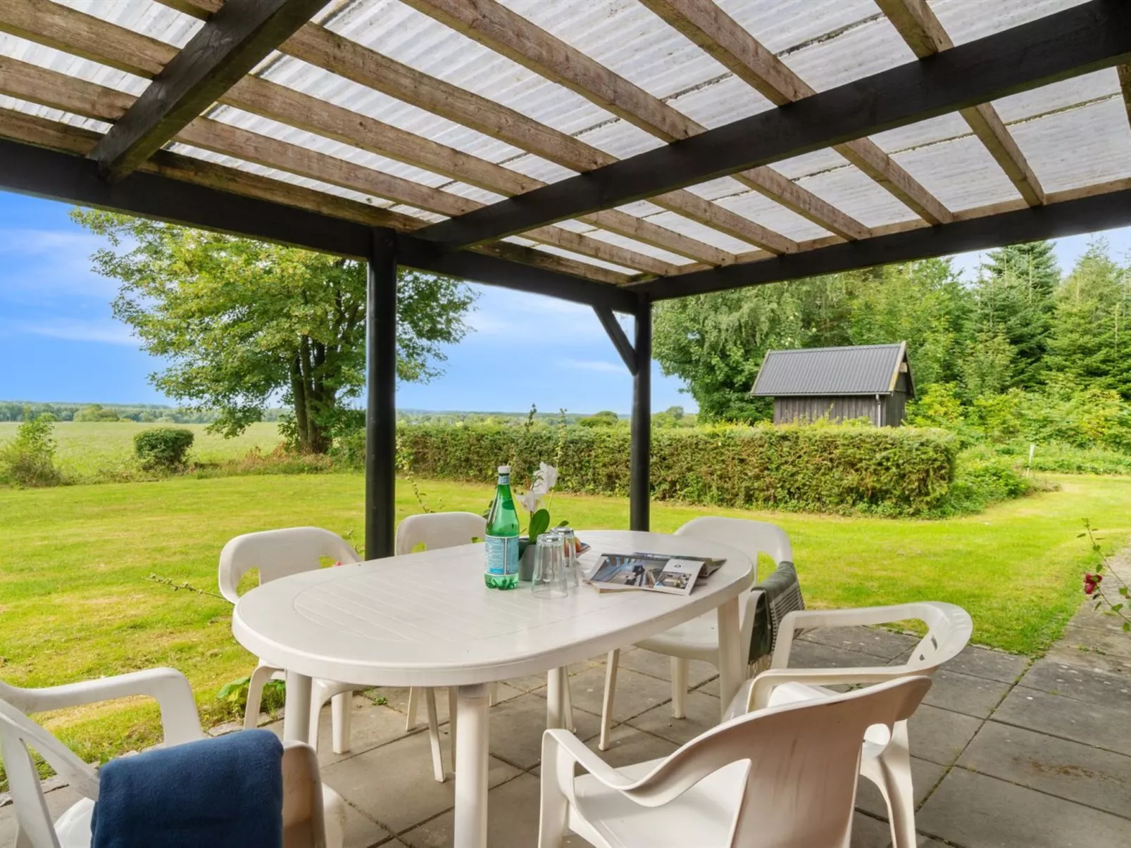 "Thana" - 8km from the sea-Dehors