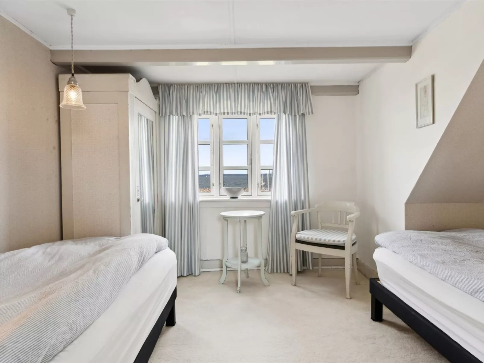 "Merete" - 50m from the sea-Inside