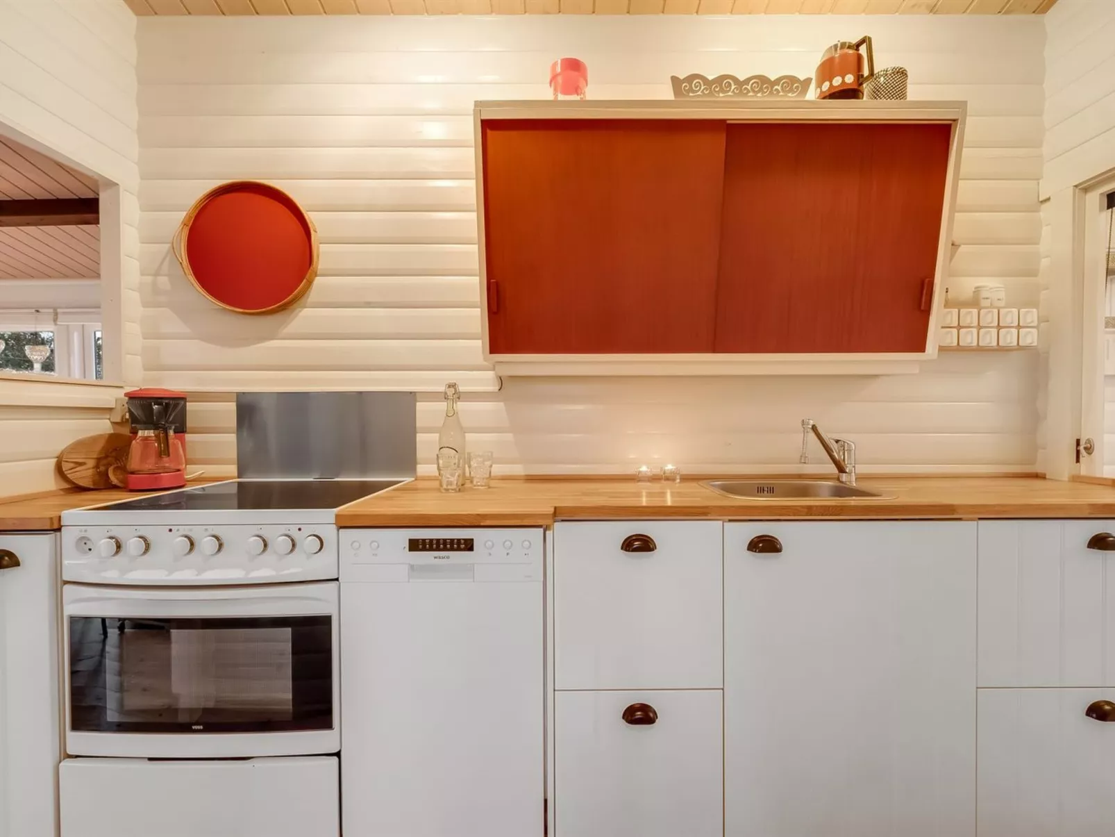 "Dimo" - 300m to the fjord-Inside