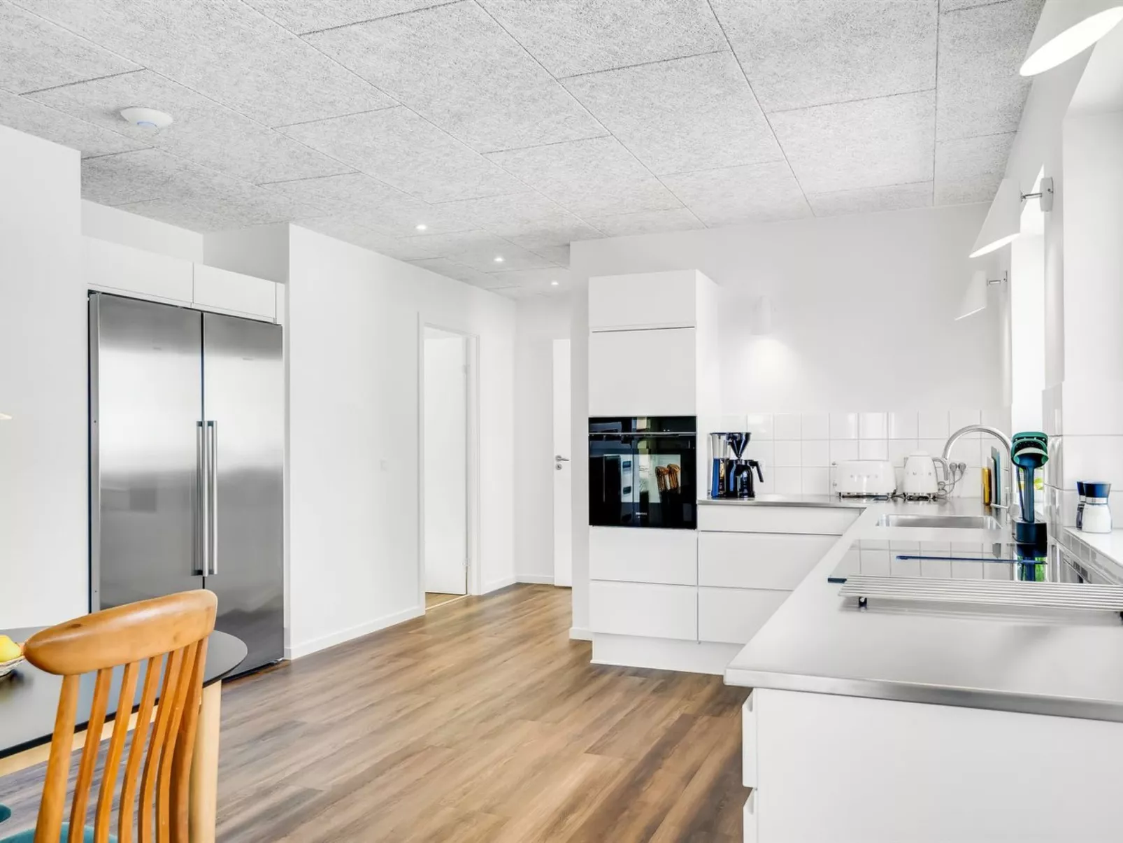 "Unge" - 75m from the sea-Drinnen