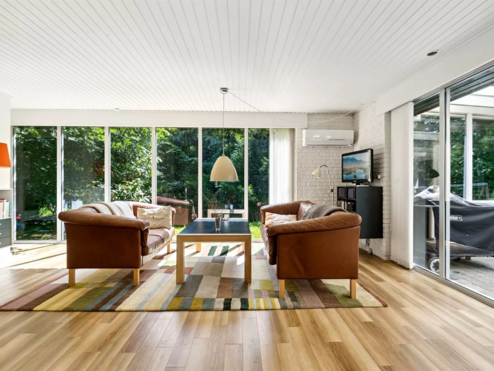 "Ingebrit" - 7km from the sea-Drinnen