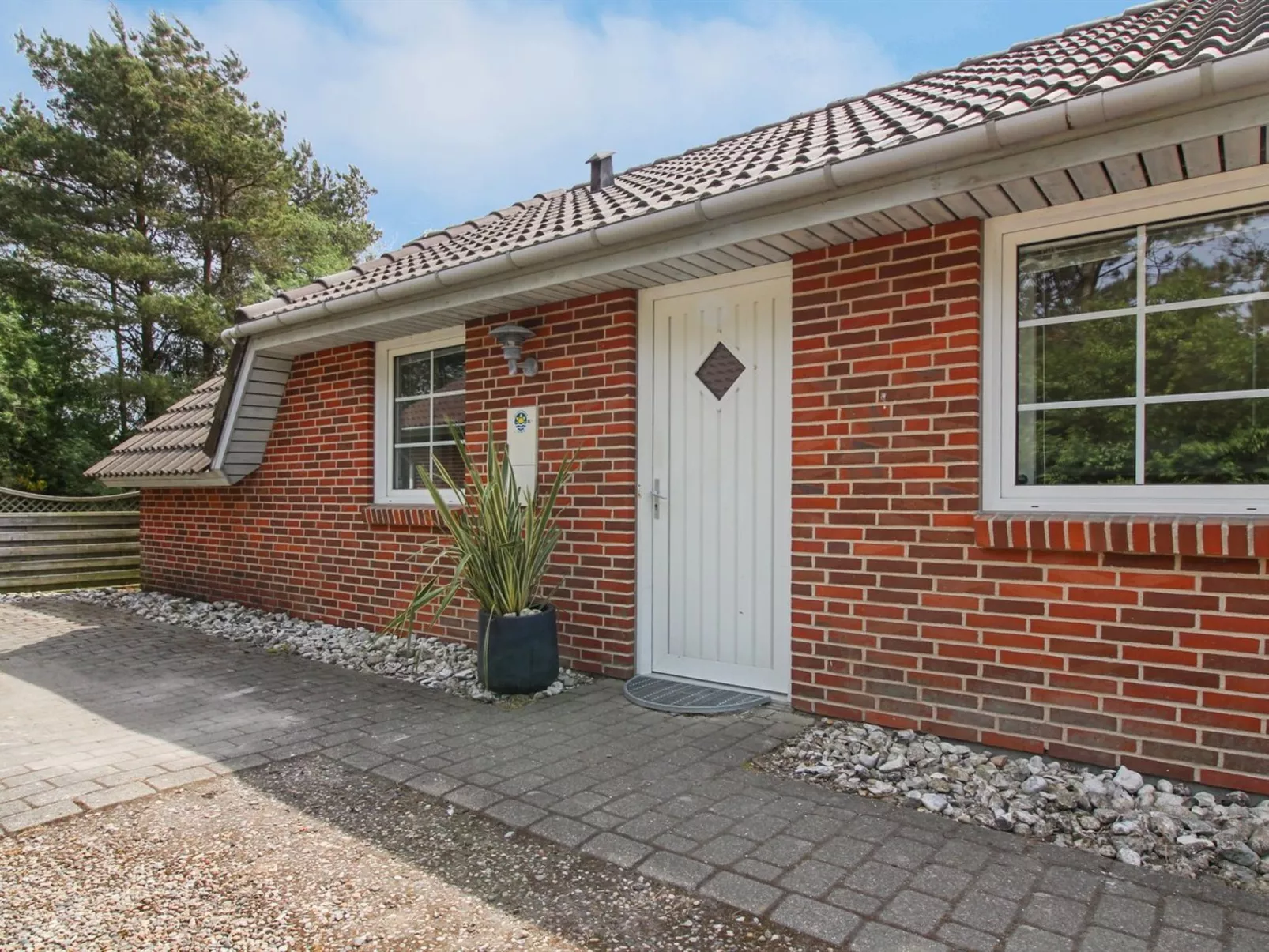 "Joona" - 12km from the sea-Outside