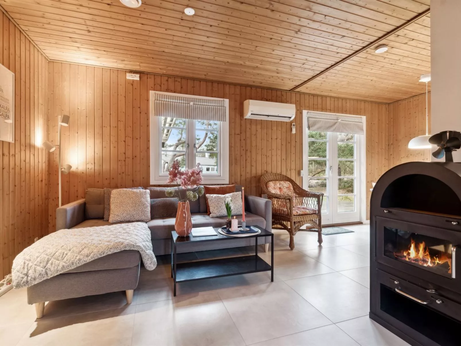 "Smilla" - 300m from the sea-Inside