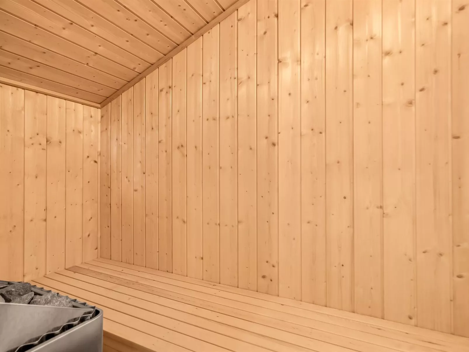 "Amai" - 100m from the sea-Dedans