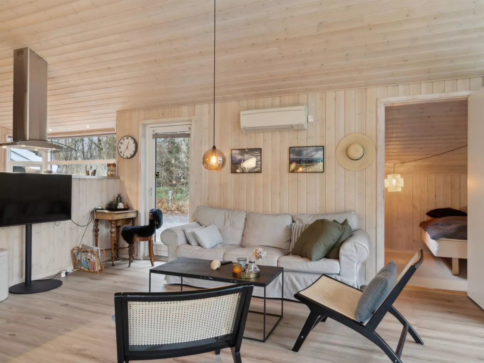 "Ananda" - 900m from the sea-Dedans