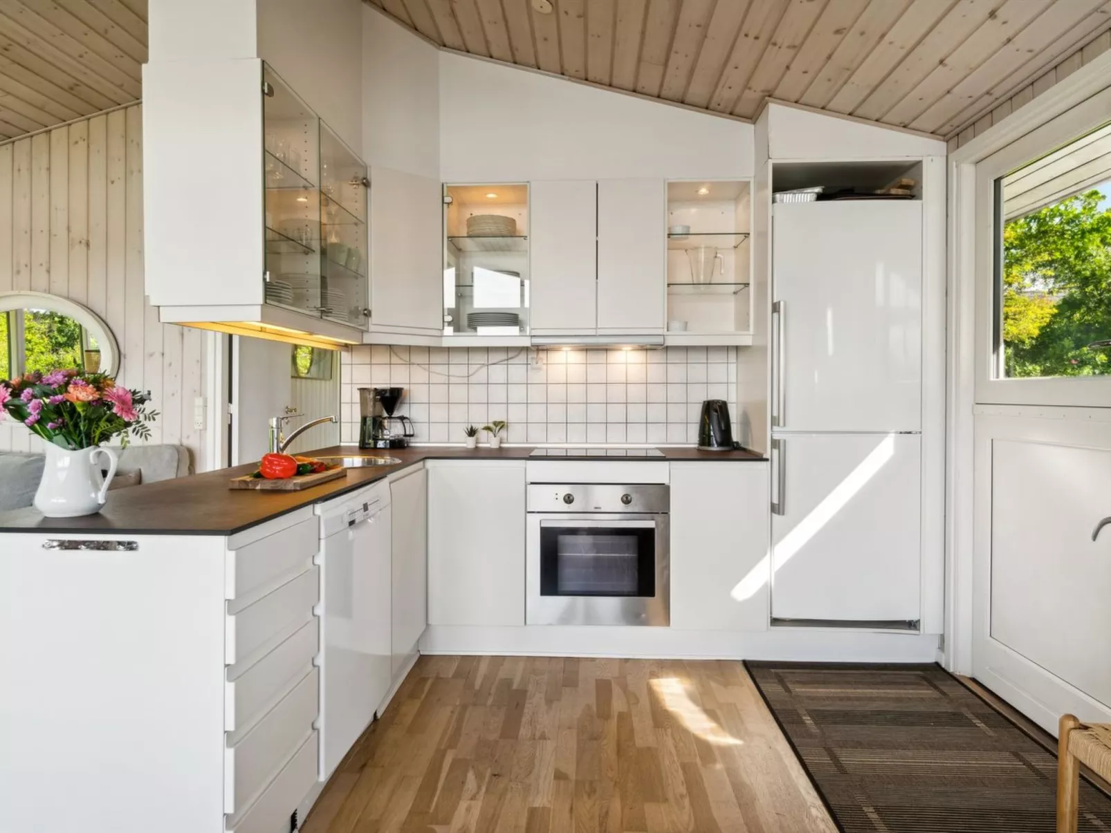 "Stygg" - 400m from the sea-Inside