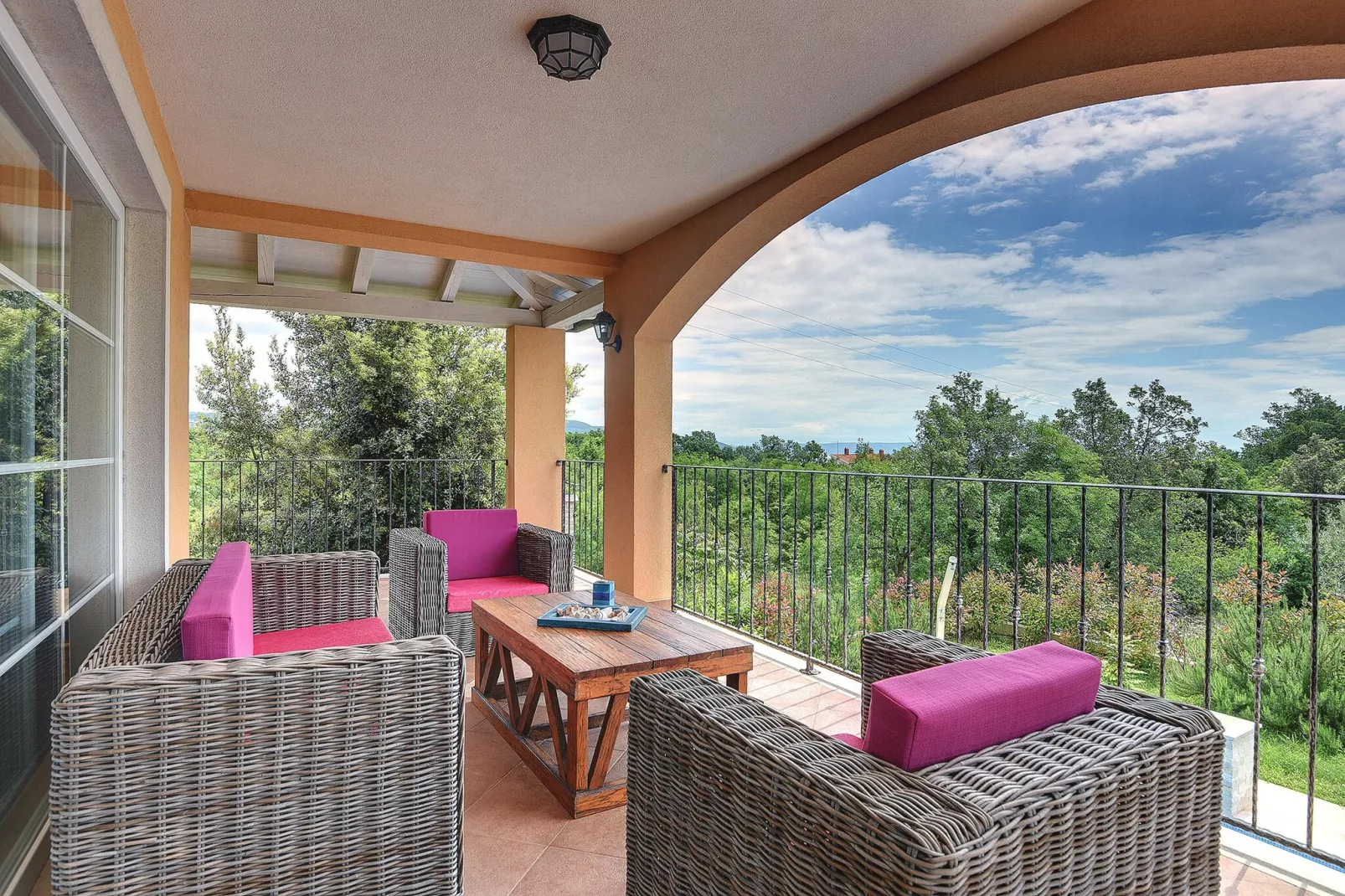 Villa Ari-Terrasse/Balkon