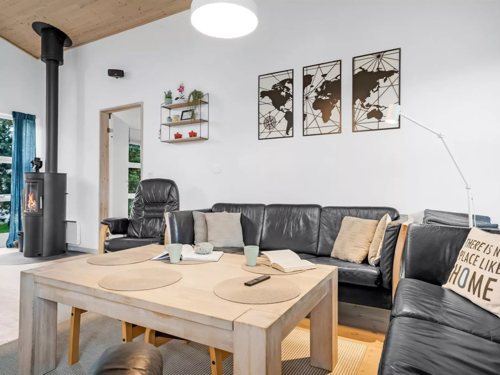 "Helena" - 700m from the sea-Inside