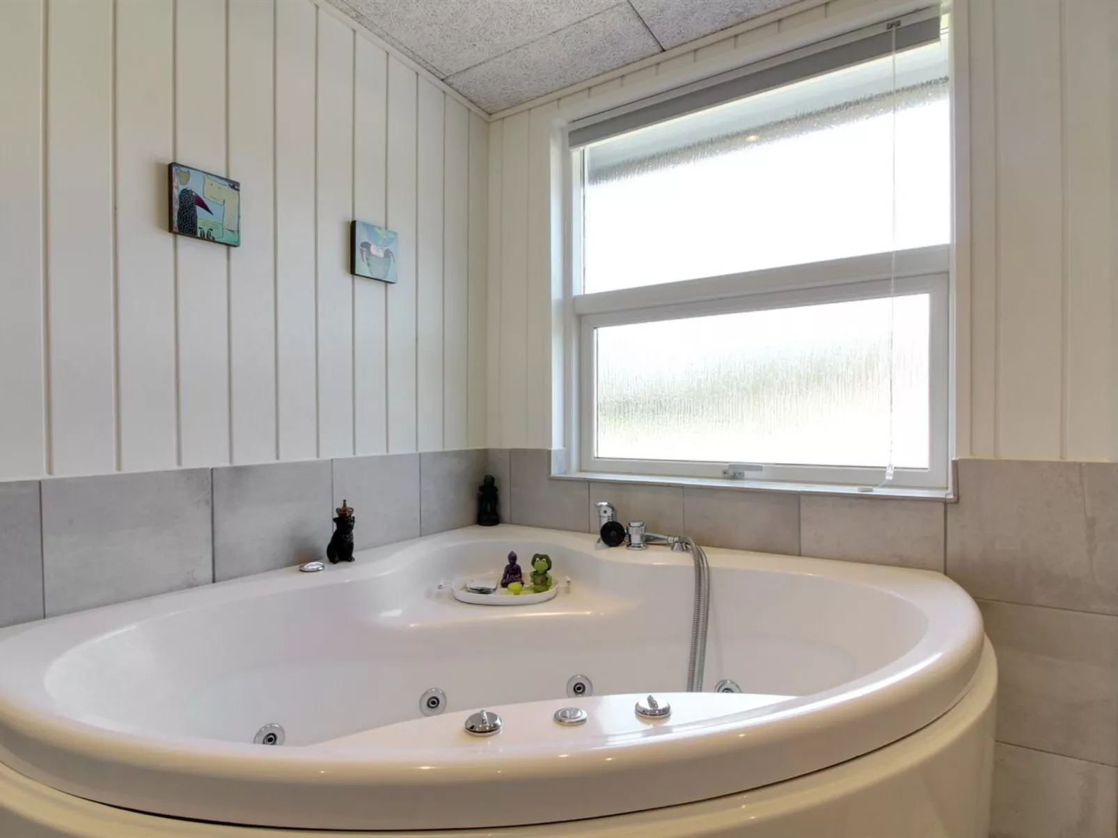 "Emilia" - 1.8km from the sea-Inside