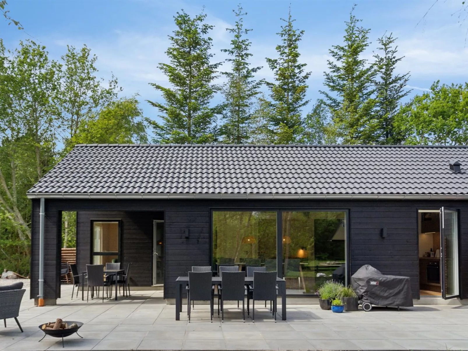 "Laina" - 250m from the sea-Outside