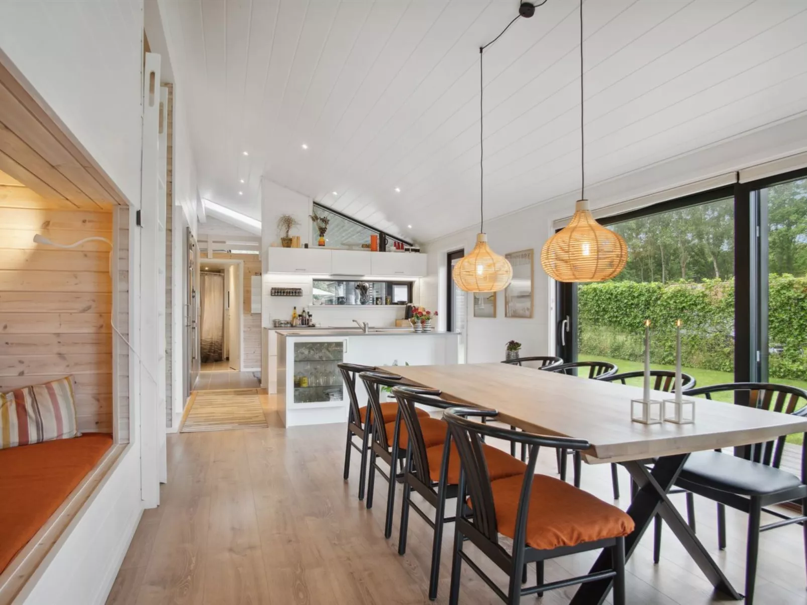 "Huldrik" - 100m from the sea-Inside